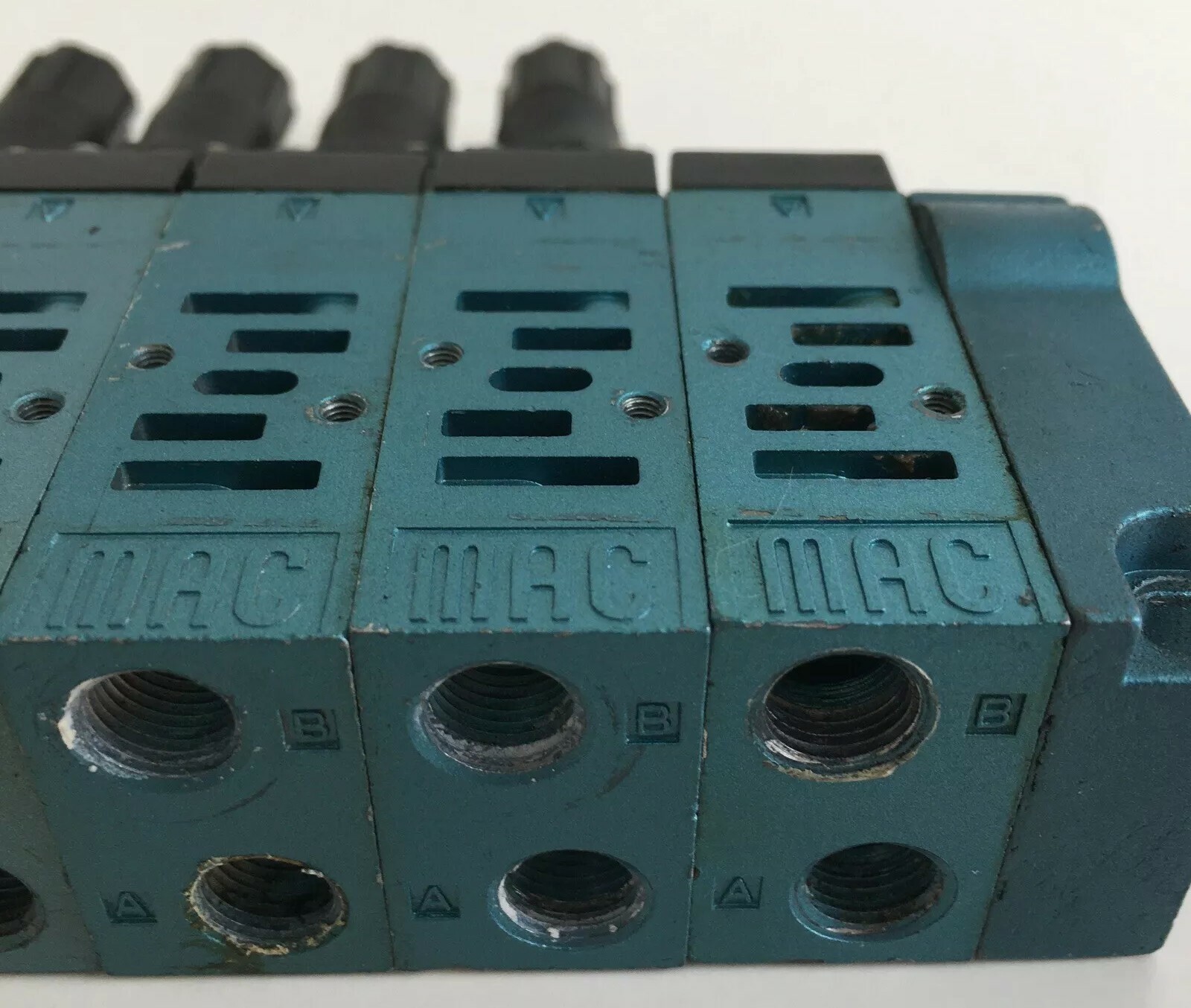 MAC *Rack Of 11* 45A-MAF-DAAA-1BA Solenoid Valve Block 6.5 Watts + *Warranty*