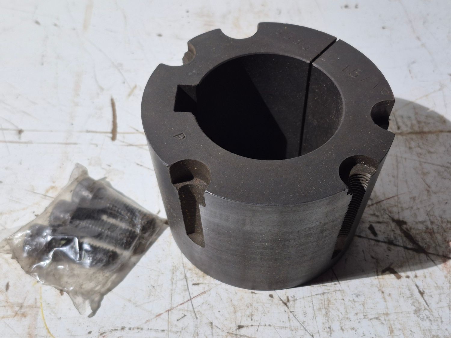 MARTIN 3535 2 15/16 TAPER-LOCK BUSHING CLASS 30 GRAY CAST IRON