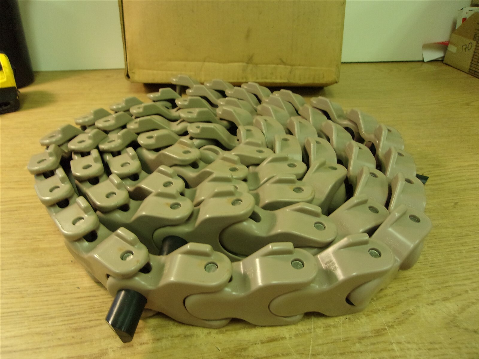 NEW Rexnord LF1701-AY1 9.84ft Table Top Chain *FREE SHIPPING*