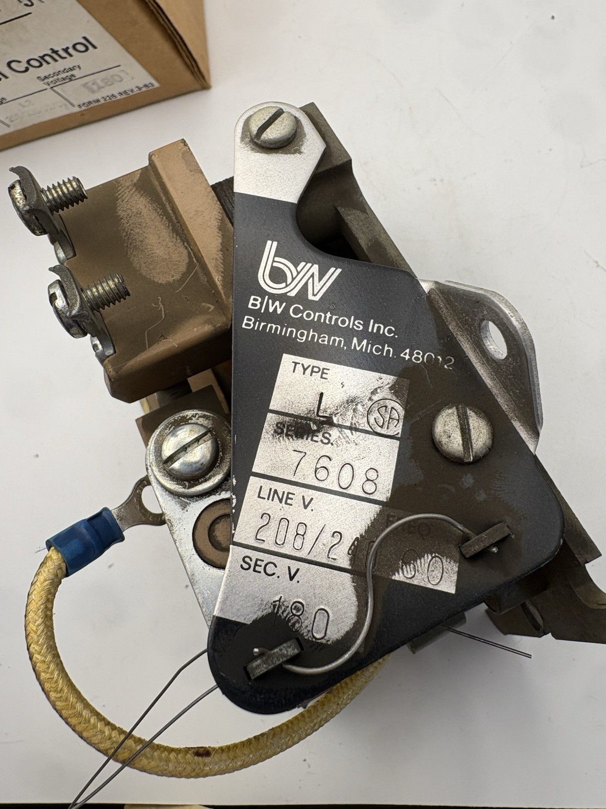 B/W Controls 7608 Liquid Level Control 7100 LX-1 208/220W Hatco Hobart McGraw Ed