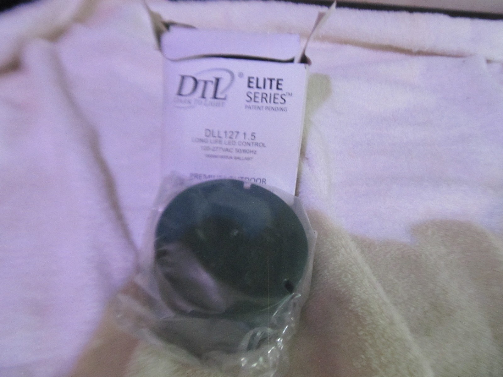DTL DARK TO LIGHT ELITE SERIES OUTDOOR PHOTOELECTRIC CONTROL DLL 127 1.5 NOS