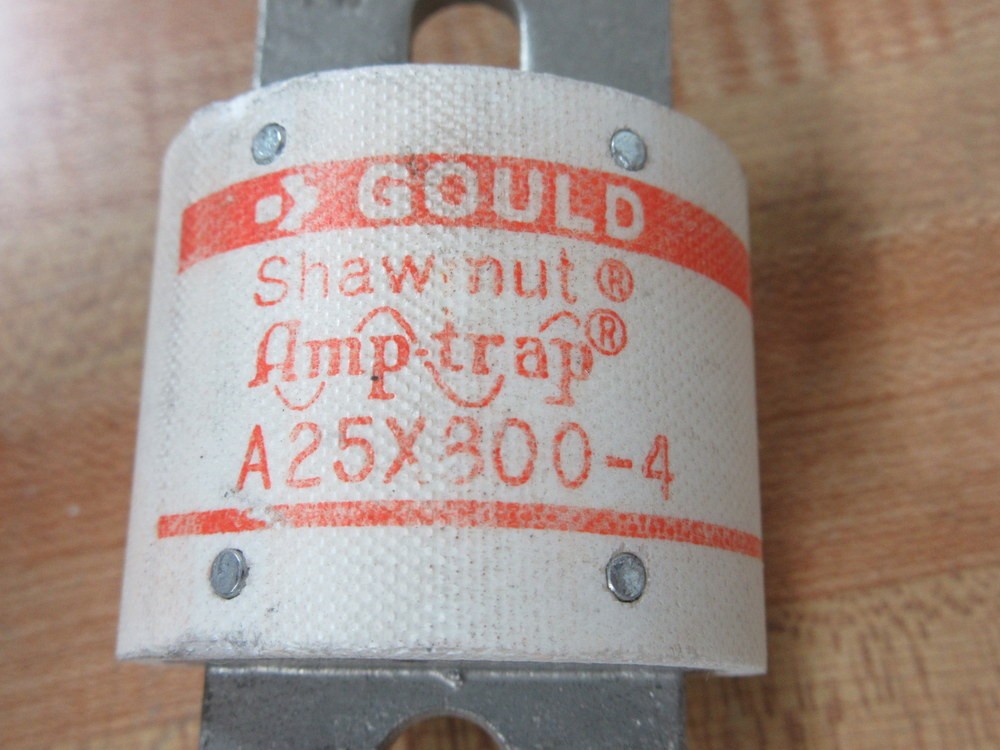 Gould Shawmut A25X300-4 Amp-Trap Fuse A25X3004