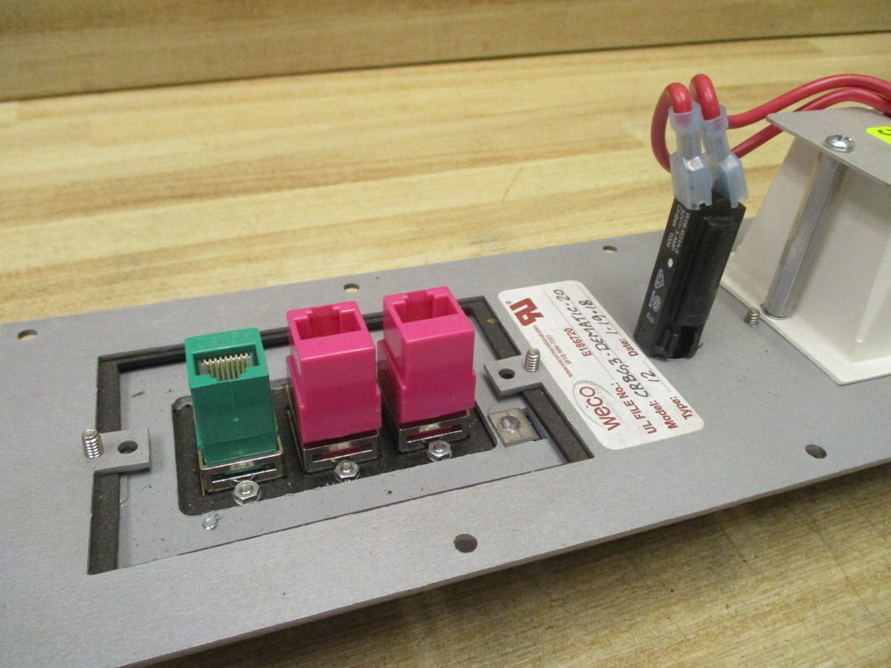 Weco CRBG3-DEMATIC-20 Duplex Receptacle CRBG3DEMATIC20