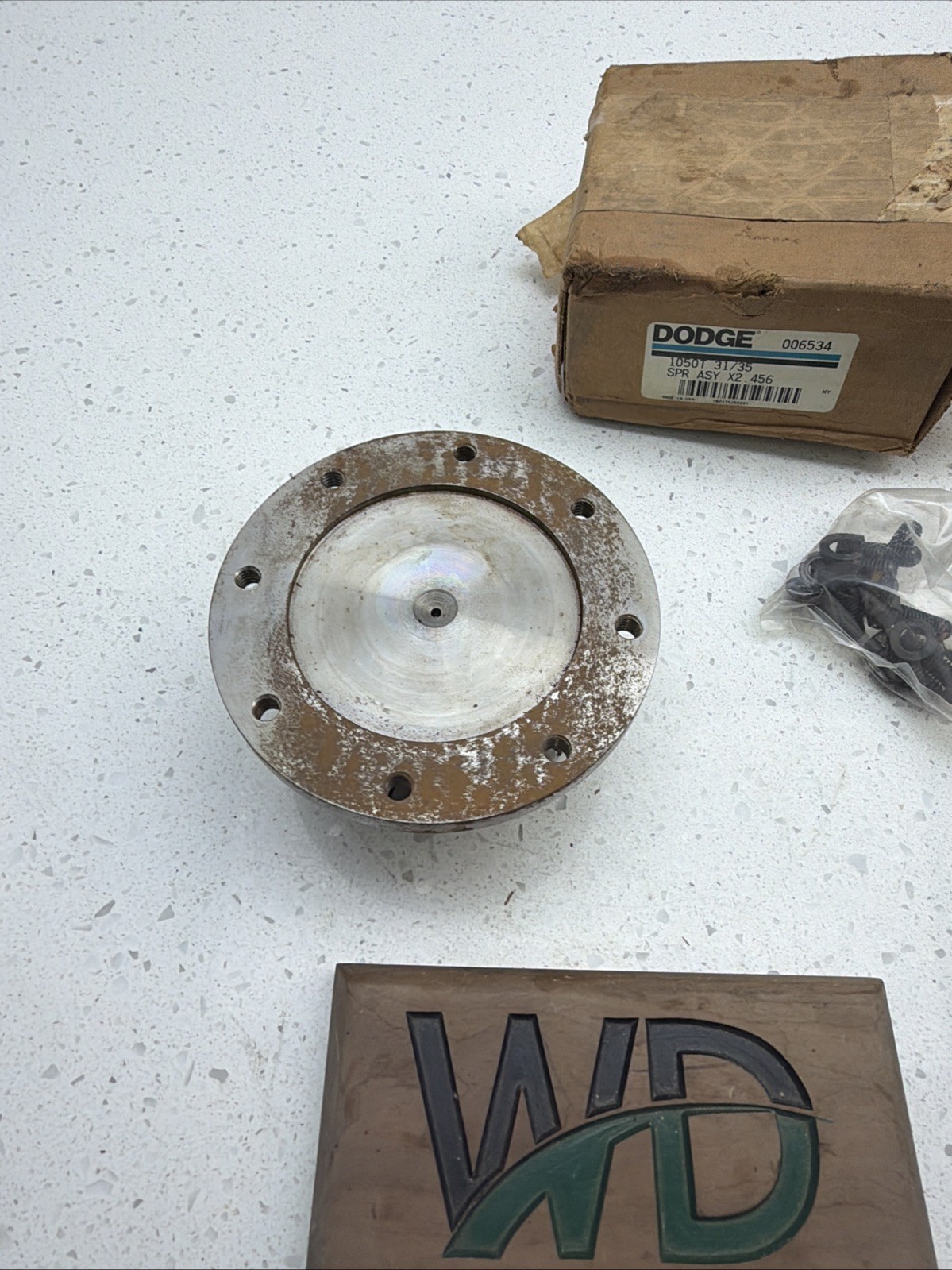 NEW DODGE SPACER HUB 1050T 31/35 006534 SPR ASY X2.456
