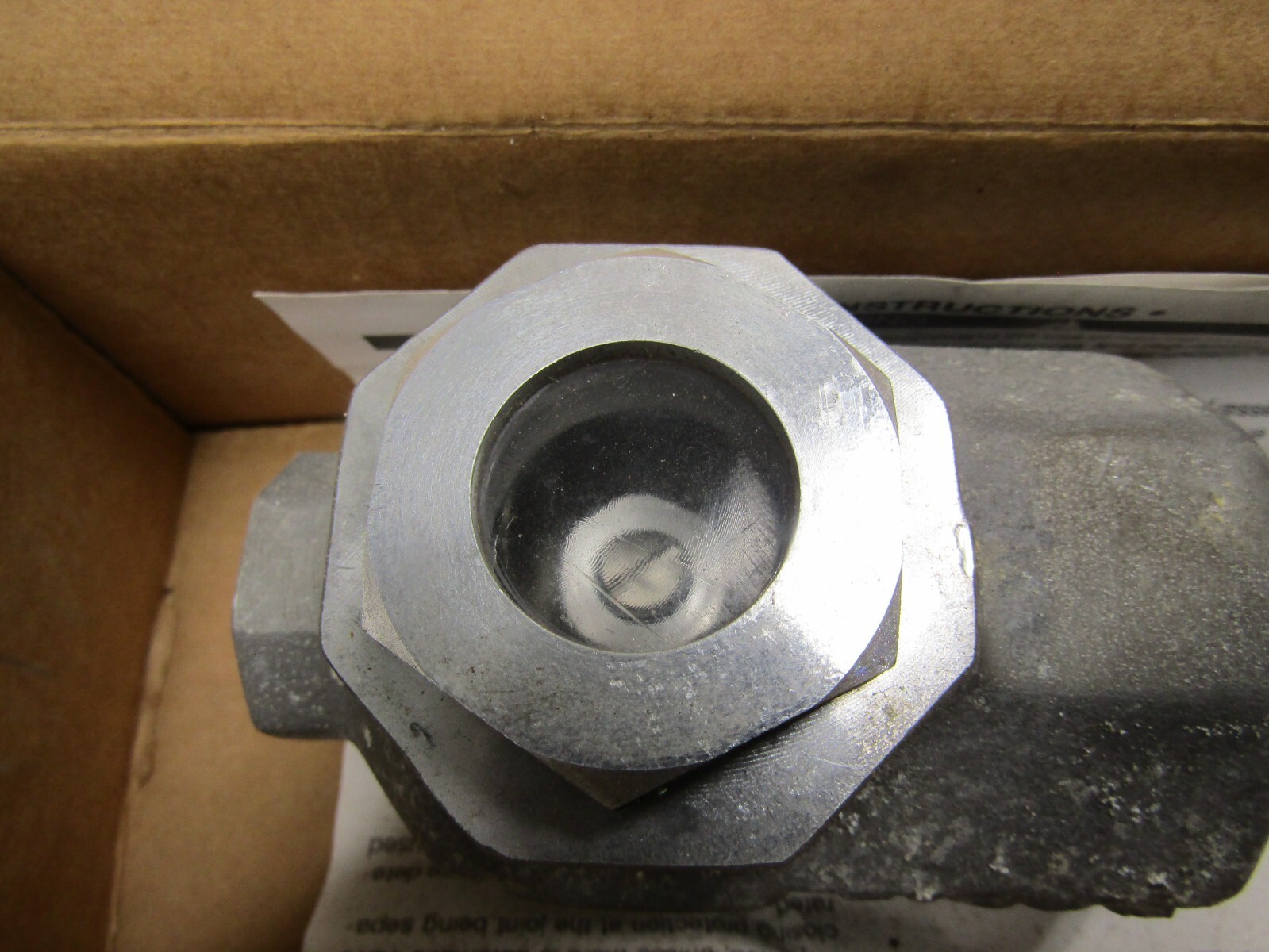 Universal Tool UT-9310 No. 0 Oiler 1/2″ npt 1.4oz