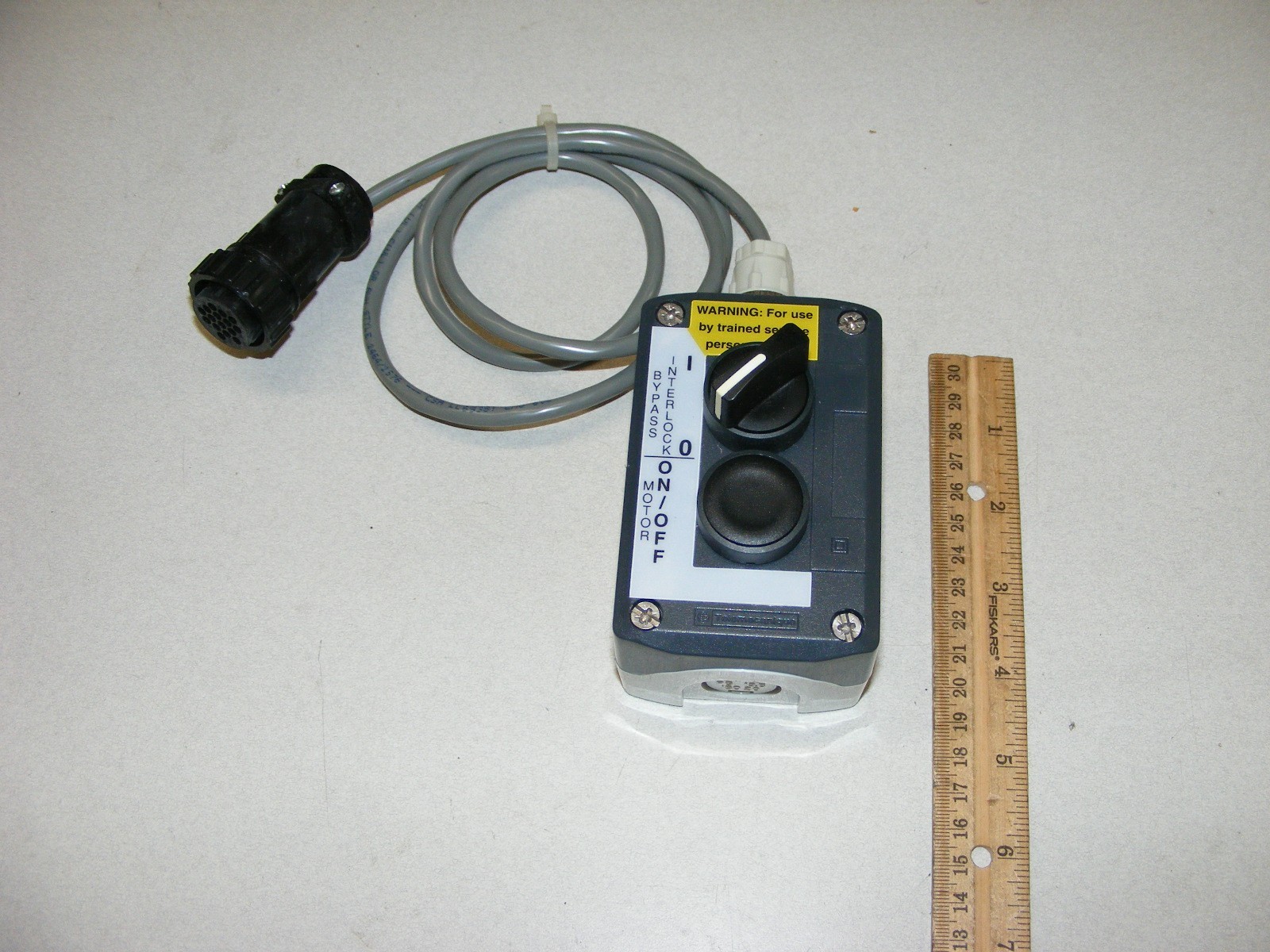 C.P. Bourg 9432258 Bypass On Off Switch, Telemecanique (a76)