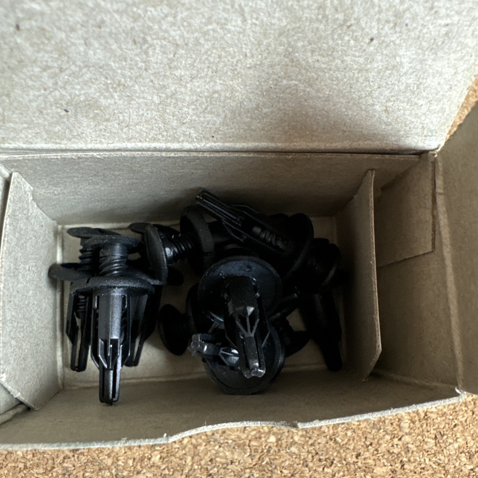 10 Rear Panel Assembly Push-Type Clips For Honda Auveco 20352