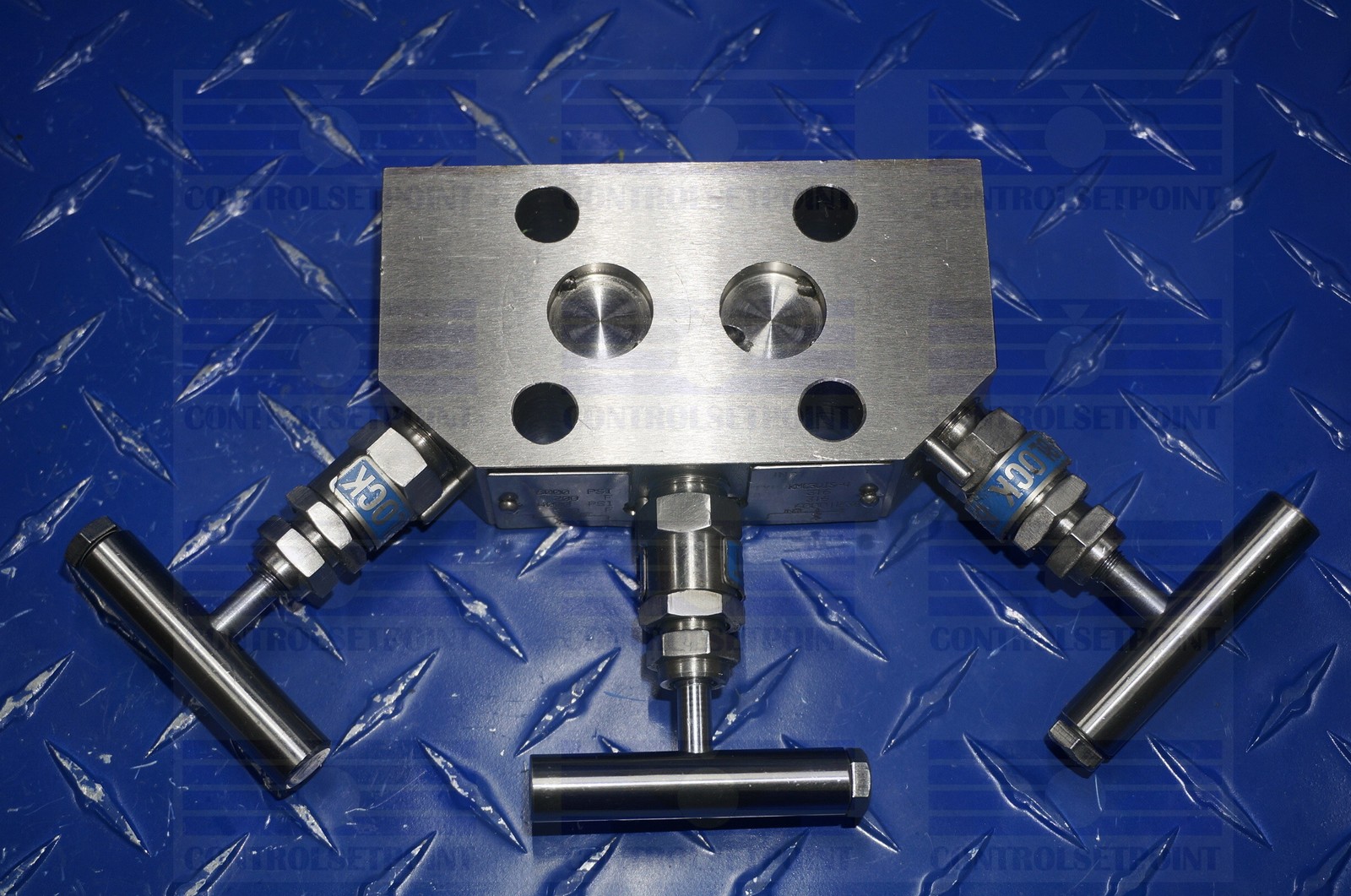 KEROTEST MANIFOLD KMC3VIS-4 3 VALVE MANIFOLD