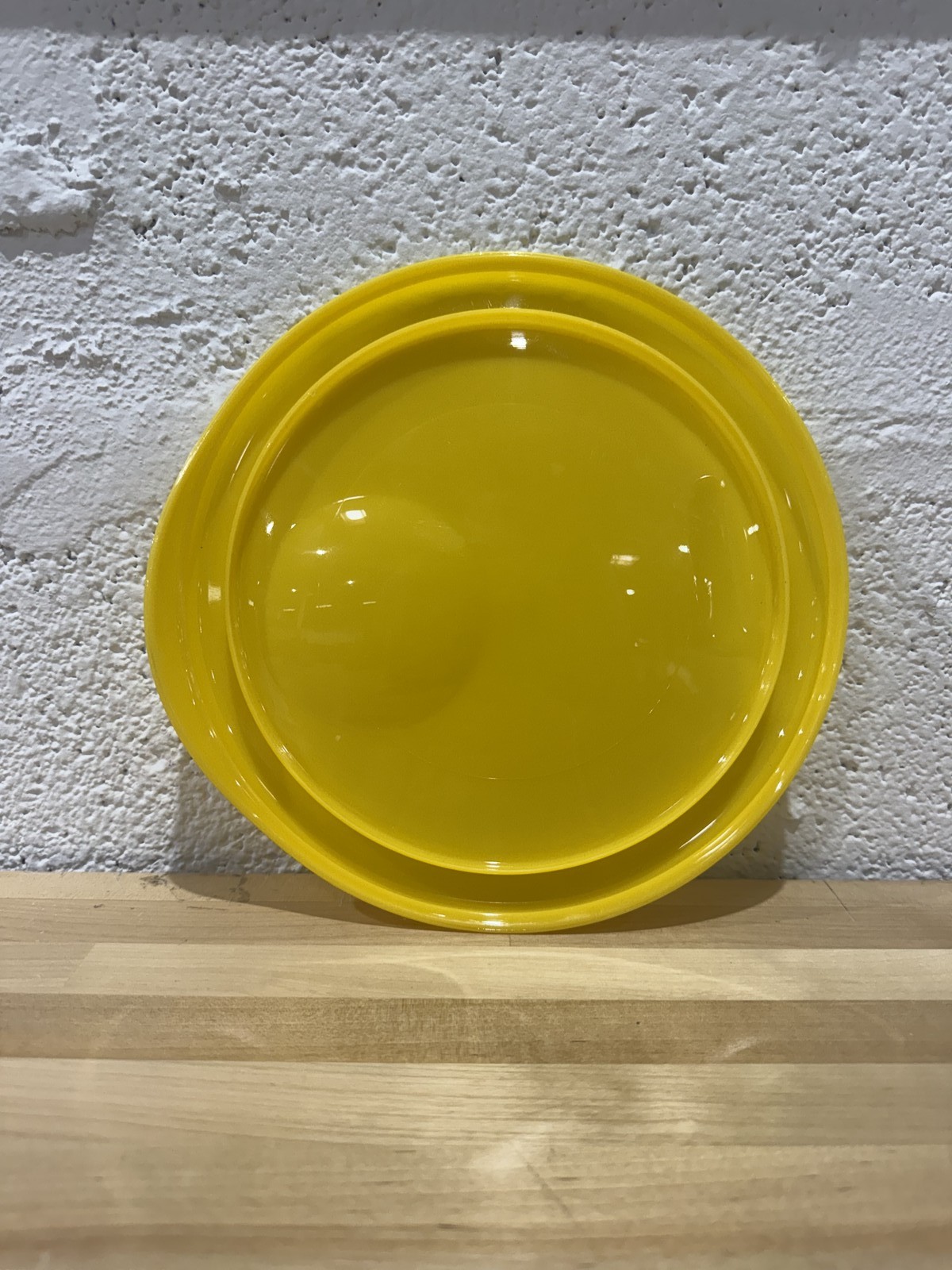Rubbermaid Commercial FG572200YEL Plastic Round Food Storage Container Yellow