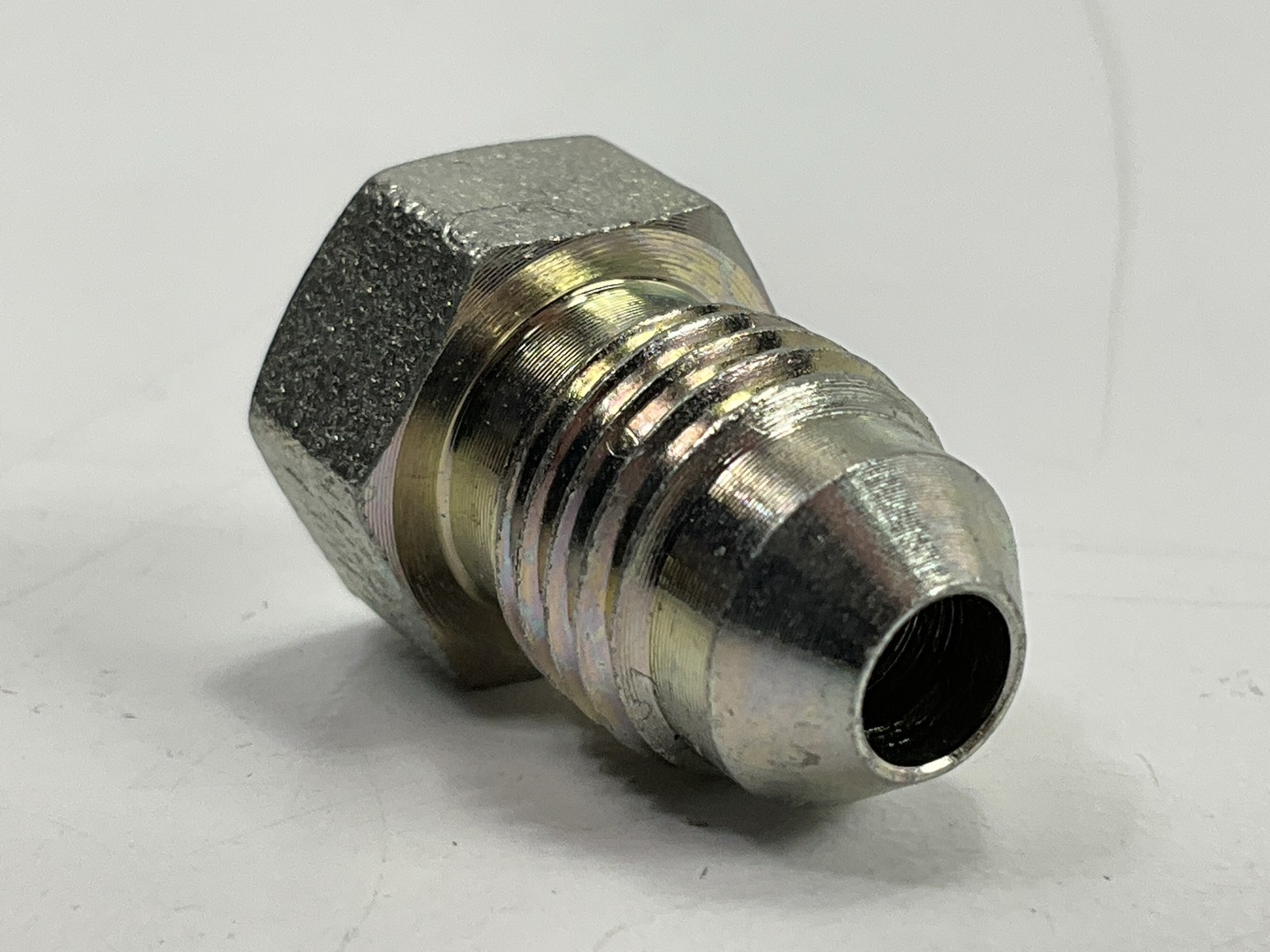 Gates G60402-0004 Male JIC 37° Flare Plug, 7/16-20 Thread