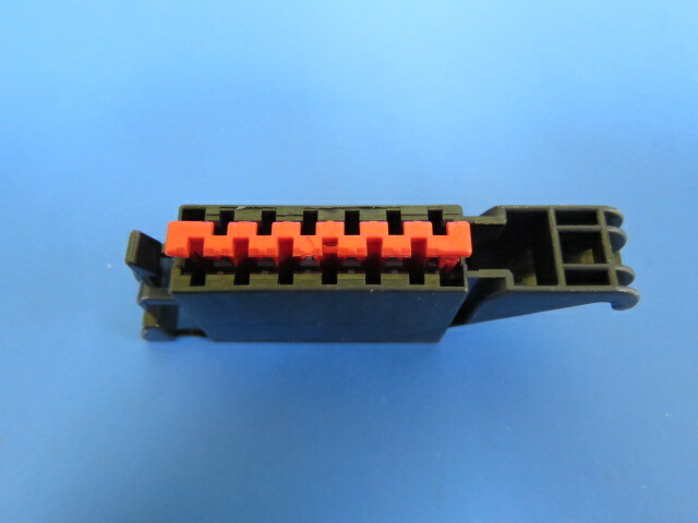 FCI 6021 0601 Qty of 5 per Lot Black Ford Connector; see also 92 vb 14 489 aa
