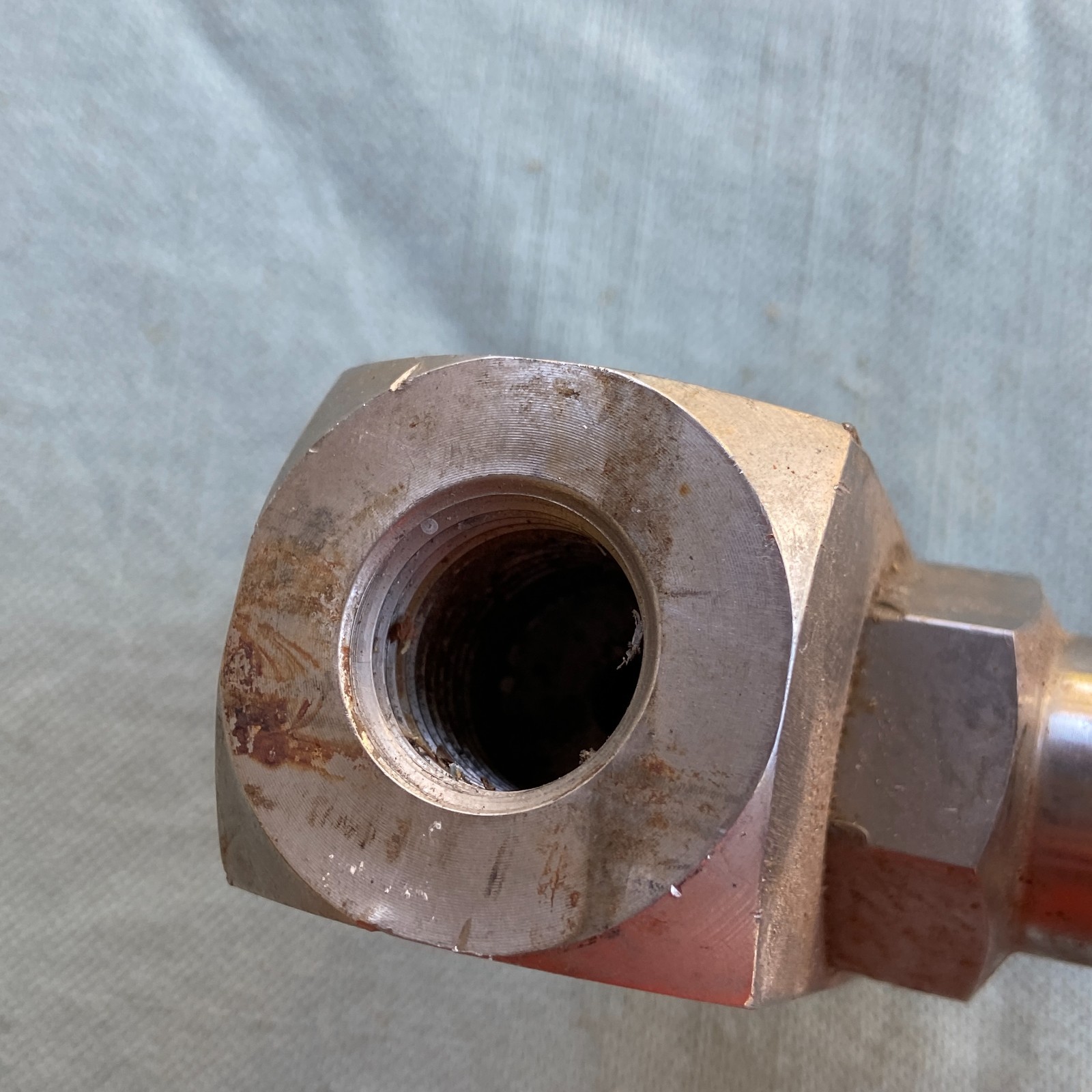 Autoclave Engineers Valve SSV7IM8F8 316-AN 10,000 PSI @ RT MAWP 02-08002851 1/2”