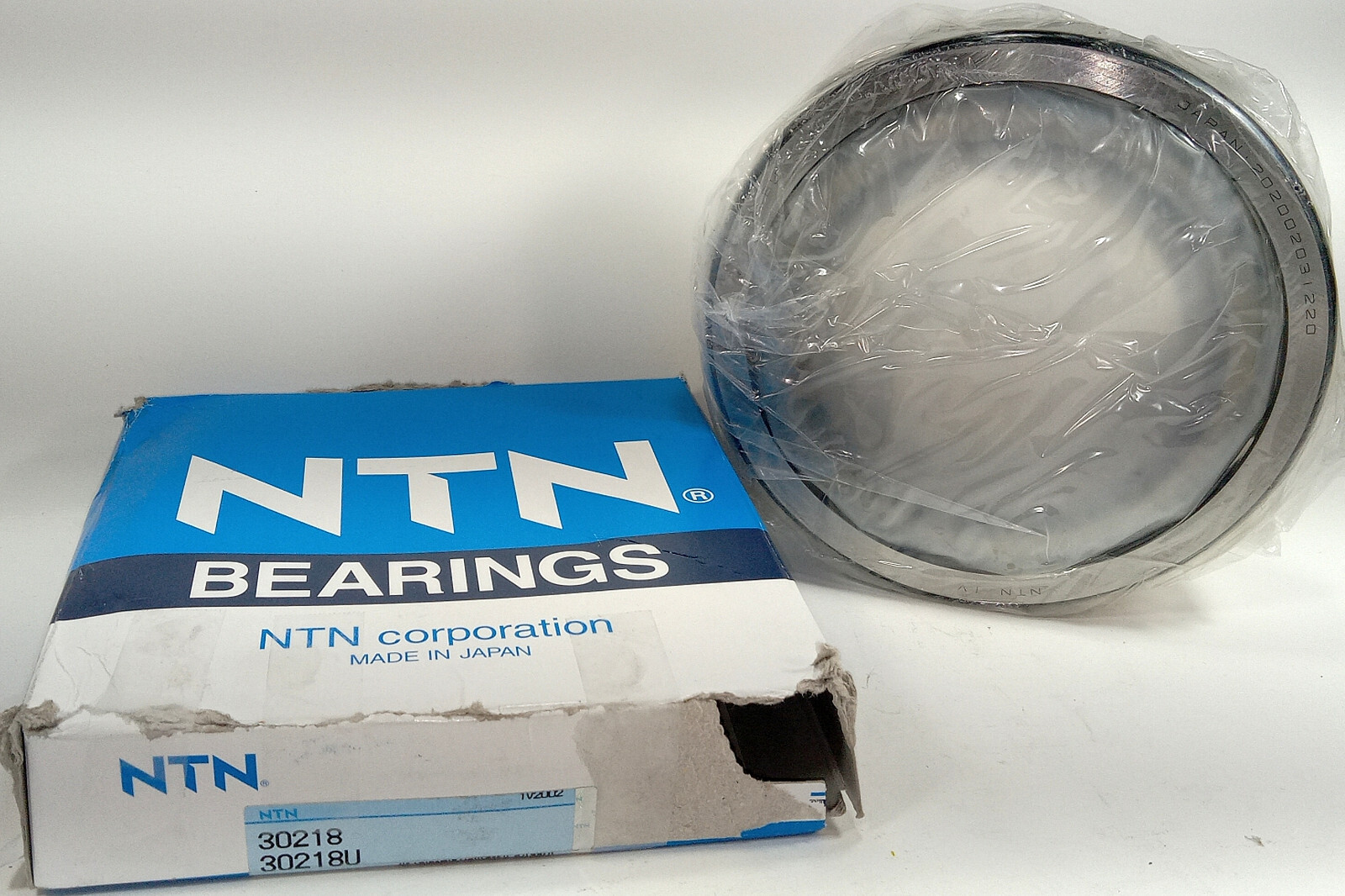 1 NEW NTN 30218 30218U TAPERED ROLLER BEARING ASSEMBLY NIB ***MAKE OFFER***