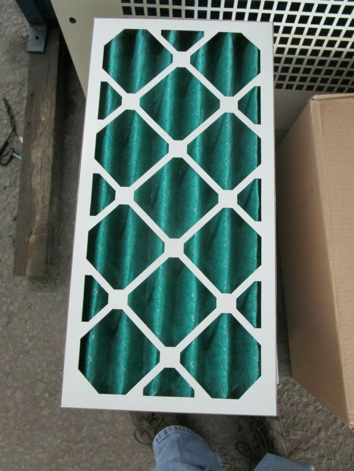 TRI DIM 2351224208E-12 12″ X 24″ X 2″ TRI PLEAT AIR FILTER MERV 8 (LOT OF 10)