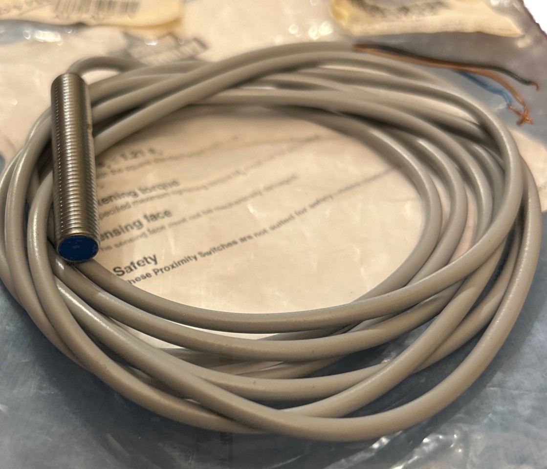 NEW! AUTOMATION DIRECT AE1-AP-5A METAL SENSING PROXIMITY SWITCH 10-30VDC 3MM. 3B
