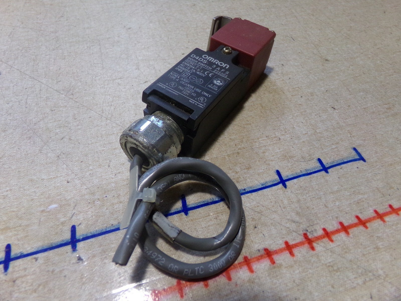 Omron D4DS 2350RA Door Switch *FREE SHIPPING*