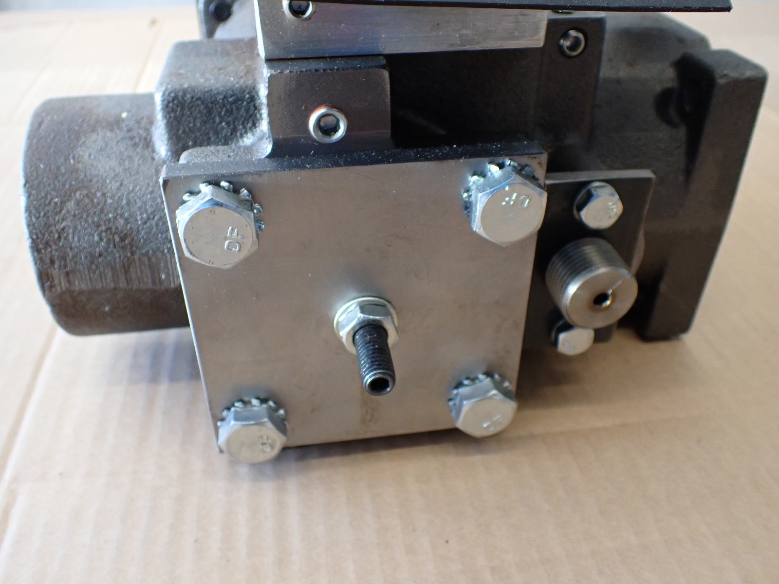 ThyssenKrupp I-3 Elevator Oildraulic Controller Relief Valve 7505AD1