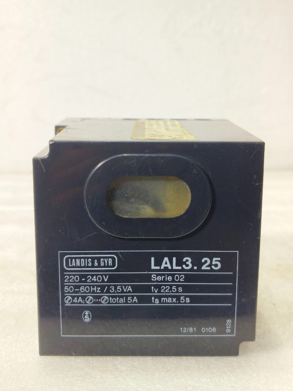 LANDIS & GYR LAL3.25 SERIE 02 OIL BURNER CONTROL BOX 220-240V 50/60HZ FREE SHIPP