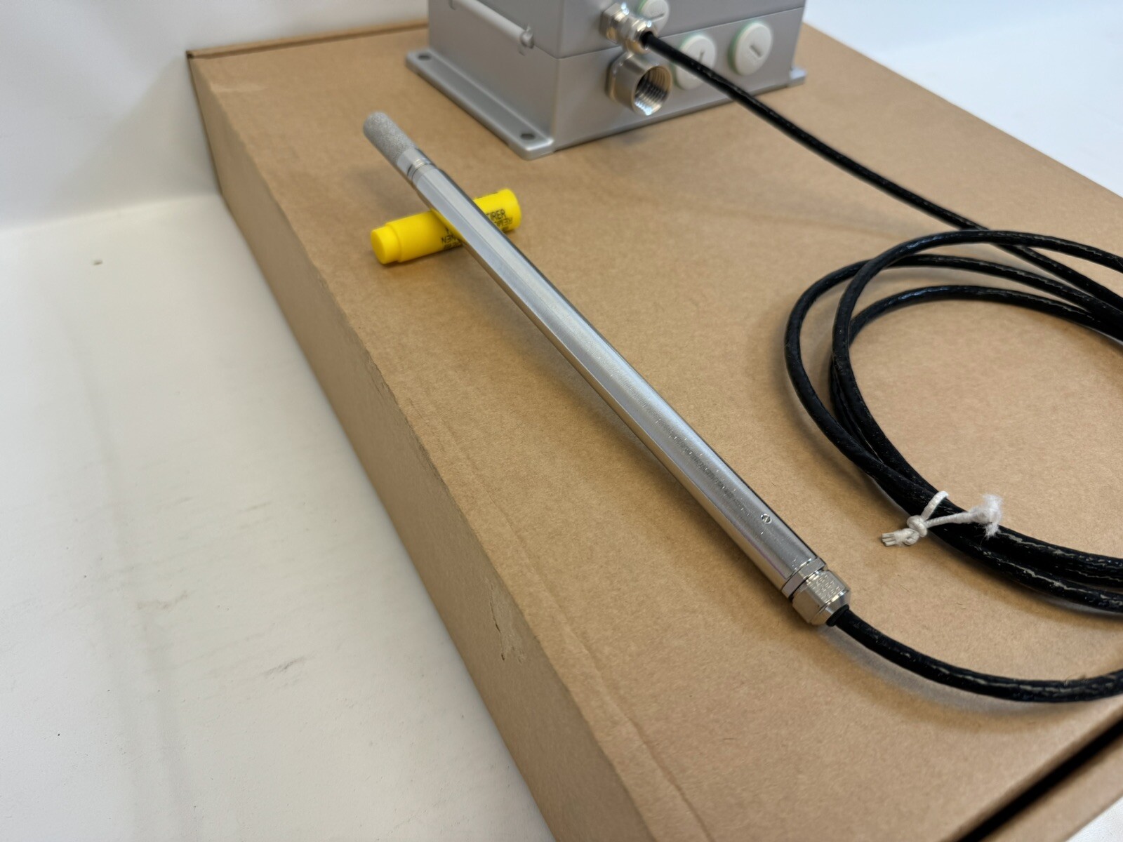 VAISALA HMT335 Humidity & Temp. Transmitter ~ HMT330 5L0A001BCAJ200B01CABAA1