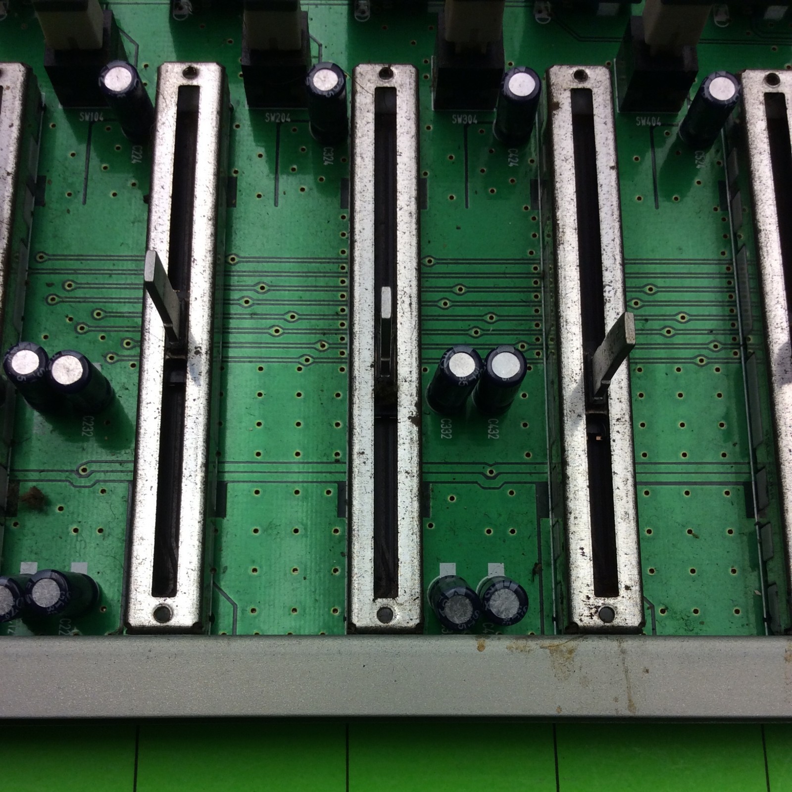 Yamaha MG16/4 Mixer Board X3228