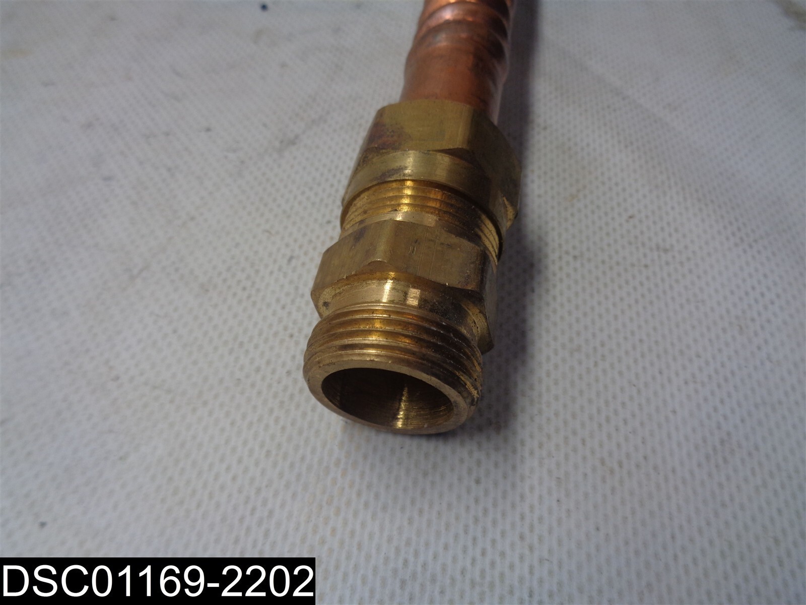 WB234-18N Brass Craft Water Heater Connector Corrugated Copper 18″ X 3/4″ Ends
