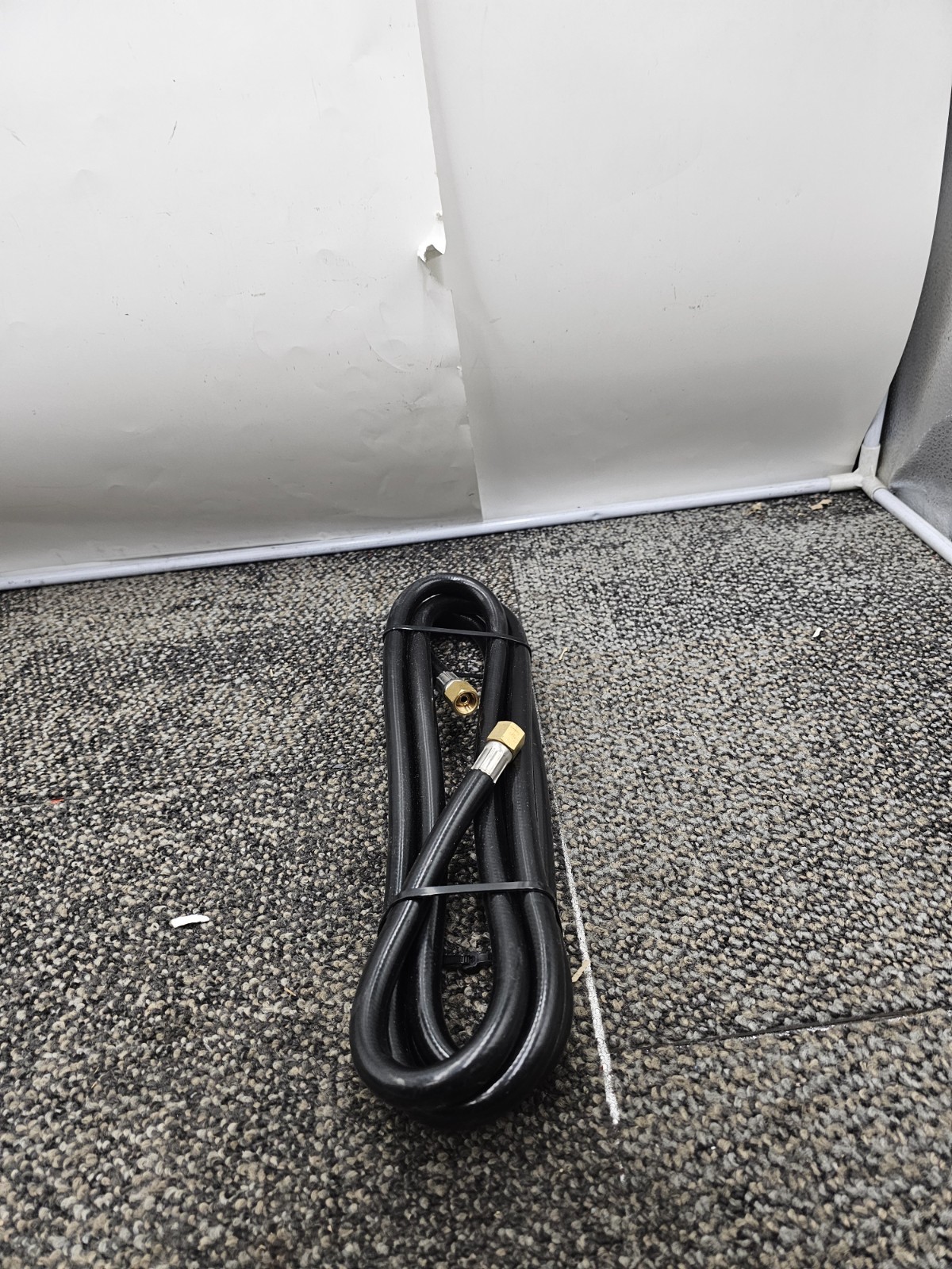 Pearl River 70177655 5/16″ HP516 Propane Adapter Hose 350PSIG LP-GAS Black