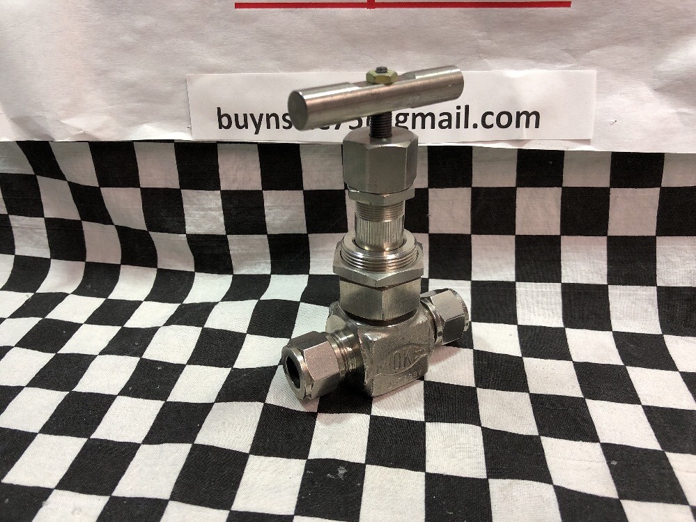 Lot Of 2, HOKE NEEDLE VALVE 1/2″ TUBE, 2871G8Y, SHIPSAMEDAY Box 8 “G”