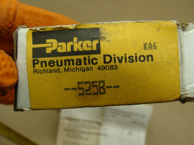 PARKER BRASS FLOW CONTROL VALVE S25B 250 PSIG MAX
