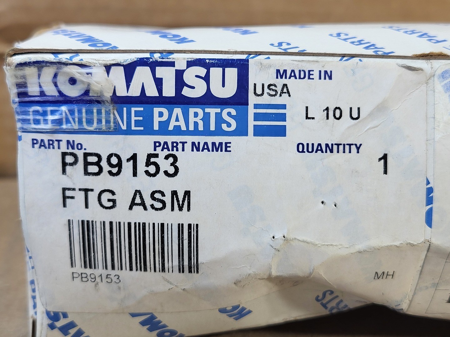 SURPLUS NEW KOMATSU PB9153 Valve – Heavy Machinery