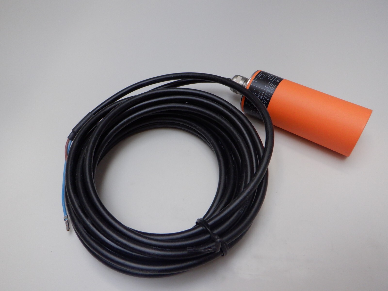 IFM Efector IB0112 IB-2020ZABOA/V4A/BH Inductive Sensor new