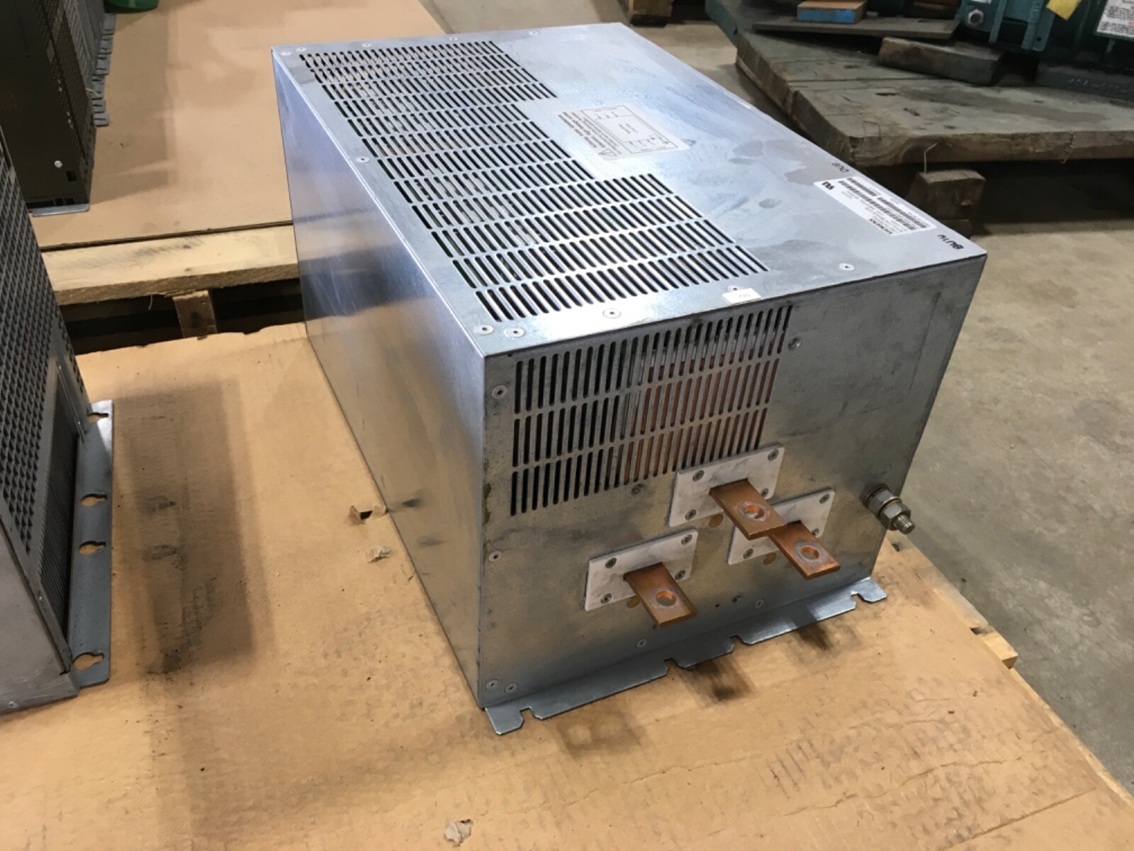 Siemens 1P 6SL3000-0BE21-2AA0, 120kW, 480/275V, 220A, 45-65Hz Line Filter (KB)