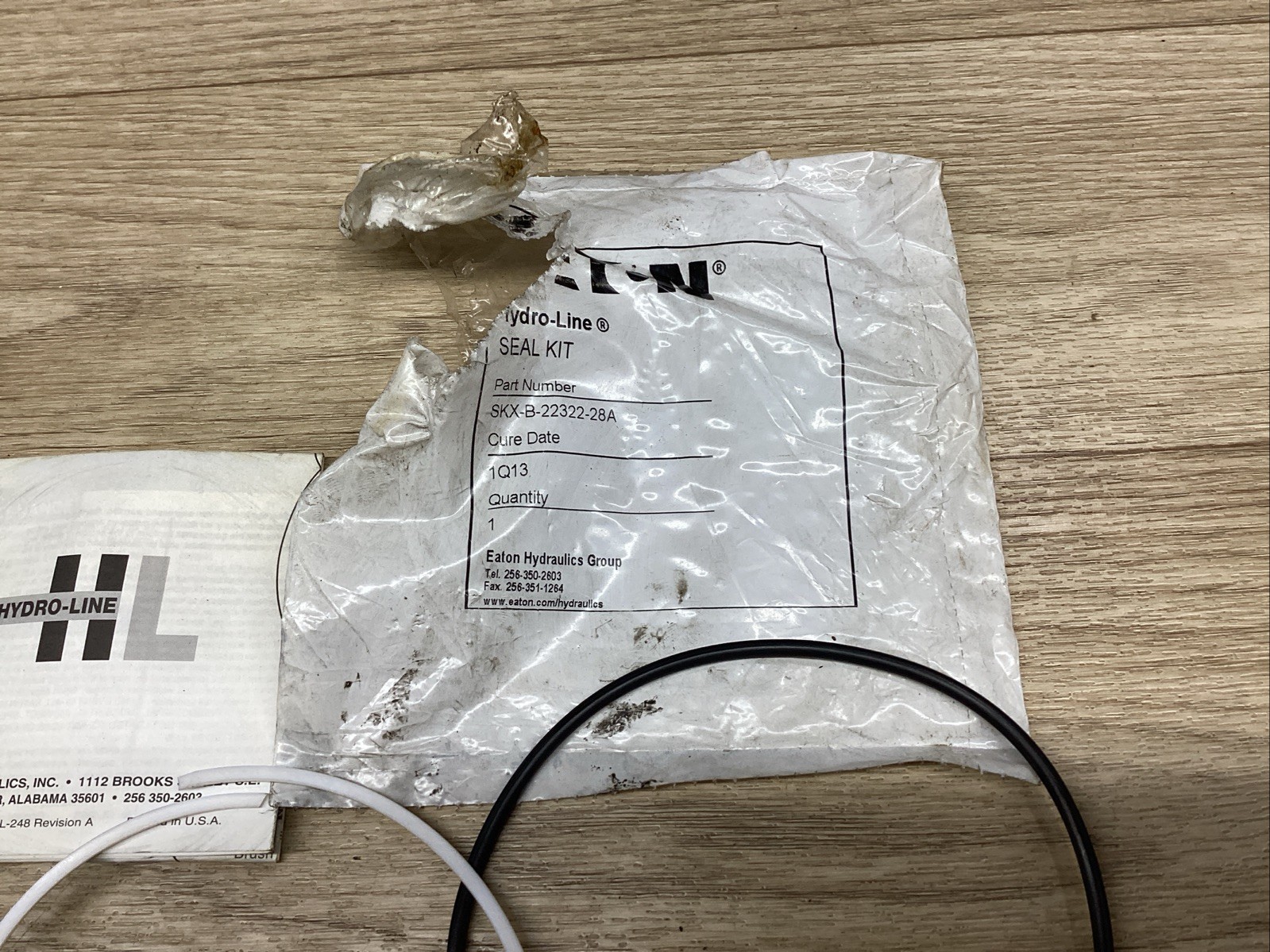 NOS OPEN Eaton Hydro Line SKX-B-22322-28A Seal Kit #819L1