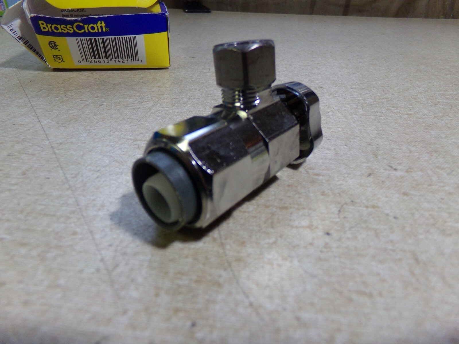 NEW Brasscraft G2PS19XC1 Shut Off Valve *FREE SHIPPING*
