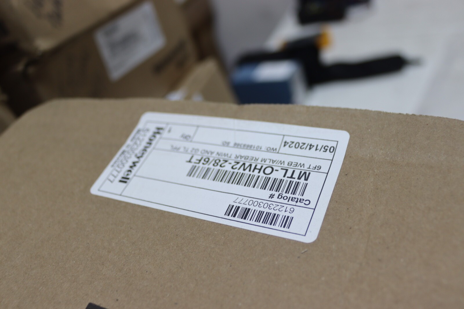NEW HONEYWELL MILLER MTL-OHW2-28/6FT Personal Fall Limiter