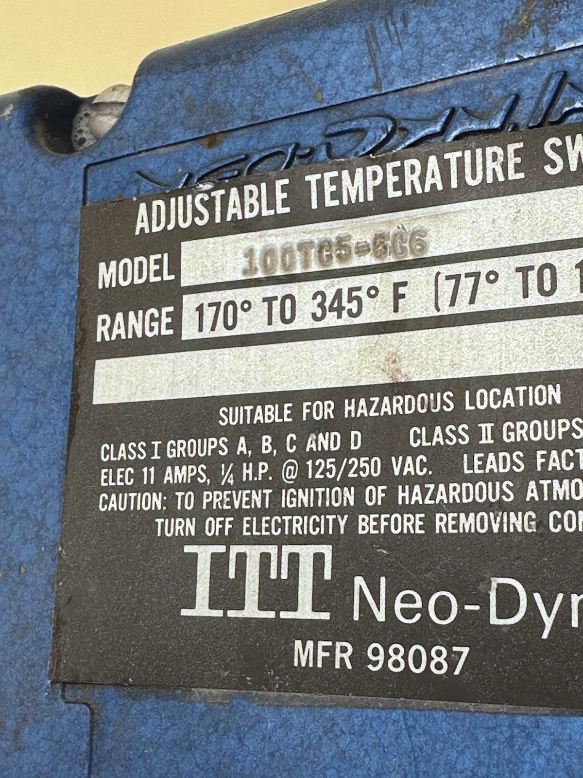 ITT NEO-DYN 100TC5-6C6 ADJUSTABLE TEMPERATURE SWITCH 170-345F 125/250V-AC