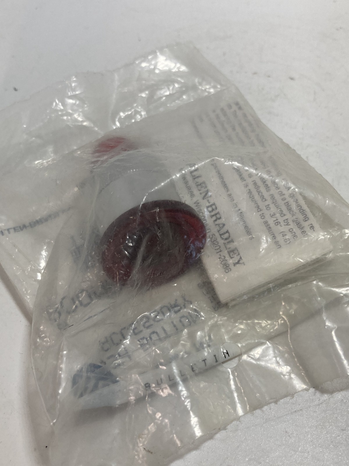 ALLEN BRADLEY 800MR-N156R PUSHBUTTON OPERATOR RED ILLUMINATED MUSHROOM SER A NIB
