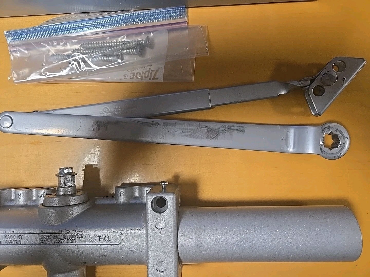 Norton 7500/Yale 4400 Hand Door Closer