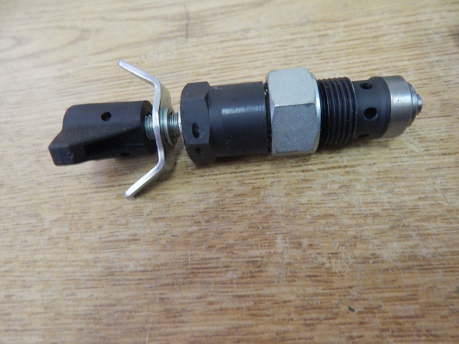 NEW Hawe CSU2CR F23703 Hydraulic Valve *FREE SHIPPING*