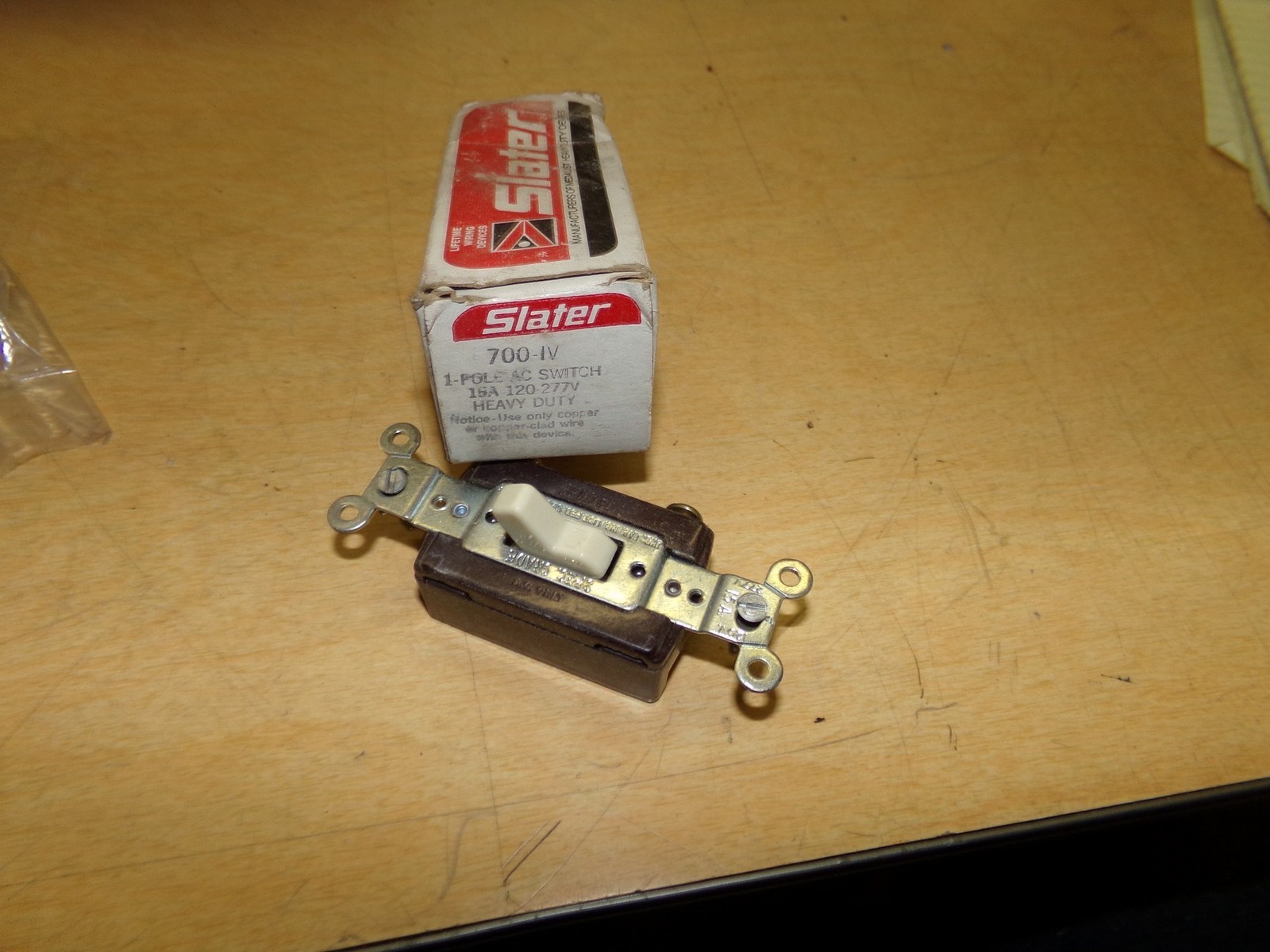 NEW Slater 700-IV 1-Pole AC Switch Heavy Duty 16A 120-277V *FREE SHIPPING*