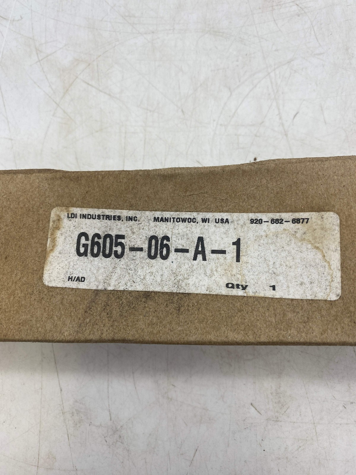 LDI Industries G605-06-A-1 Oil Sight Gauge, 6″ Centers (Open Box)