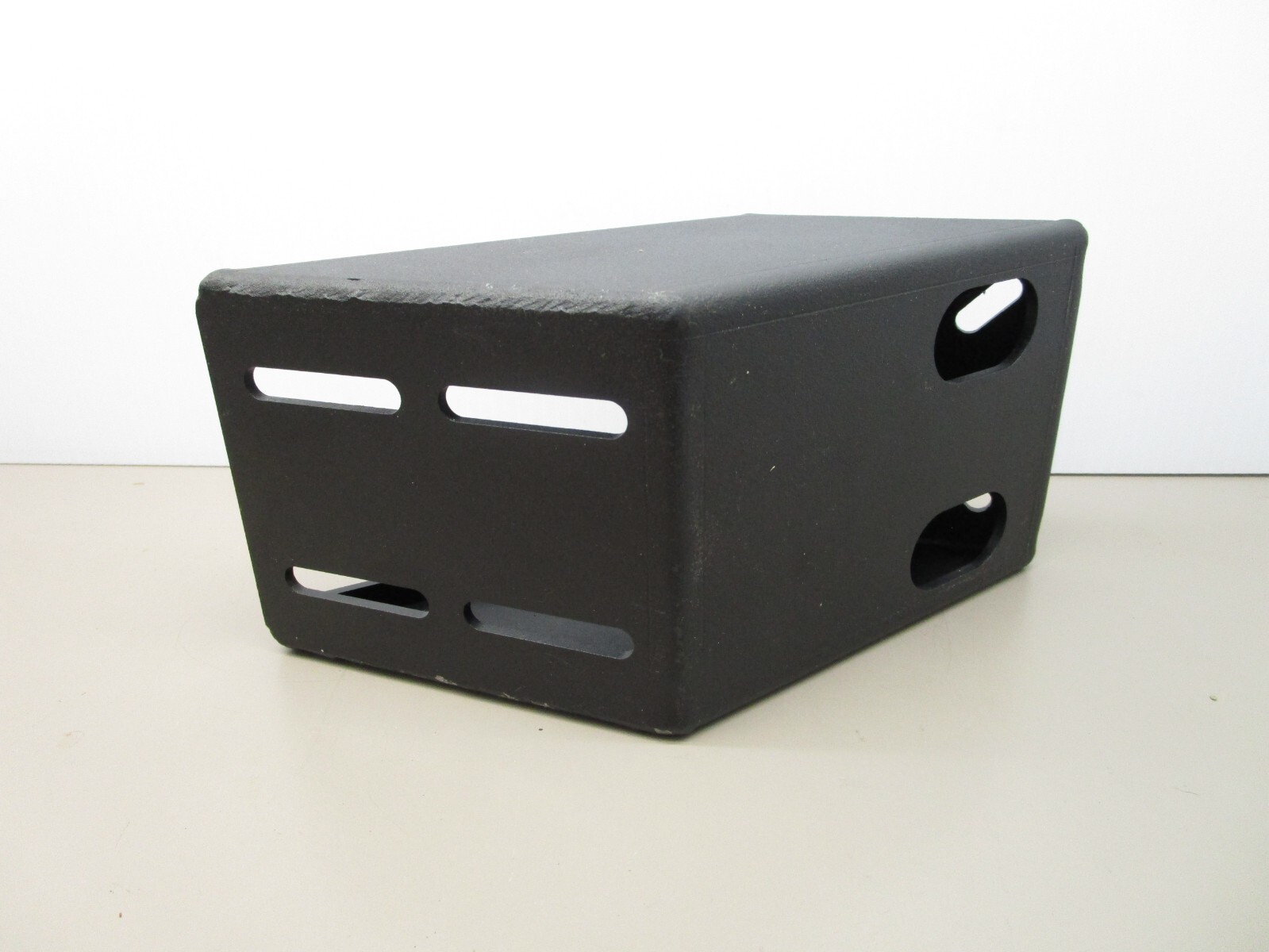 Gamber-Johnson DS-STEP Offset Universal Mounting Step