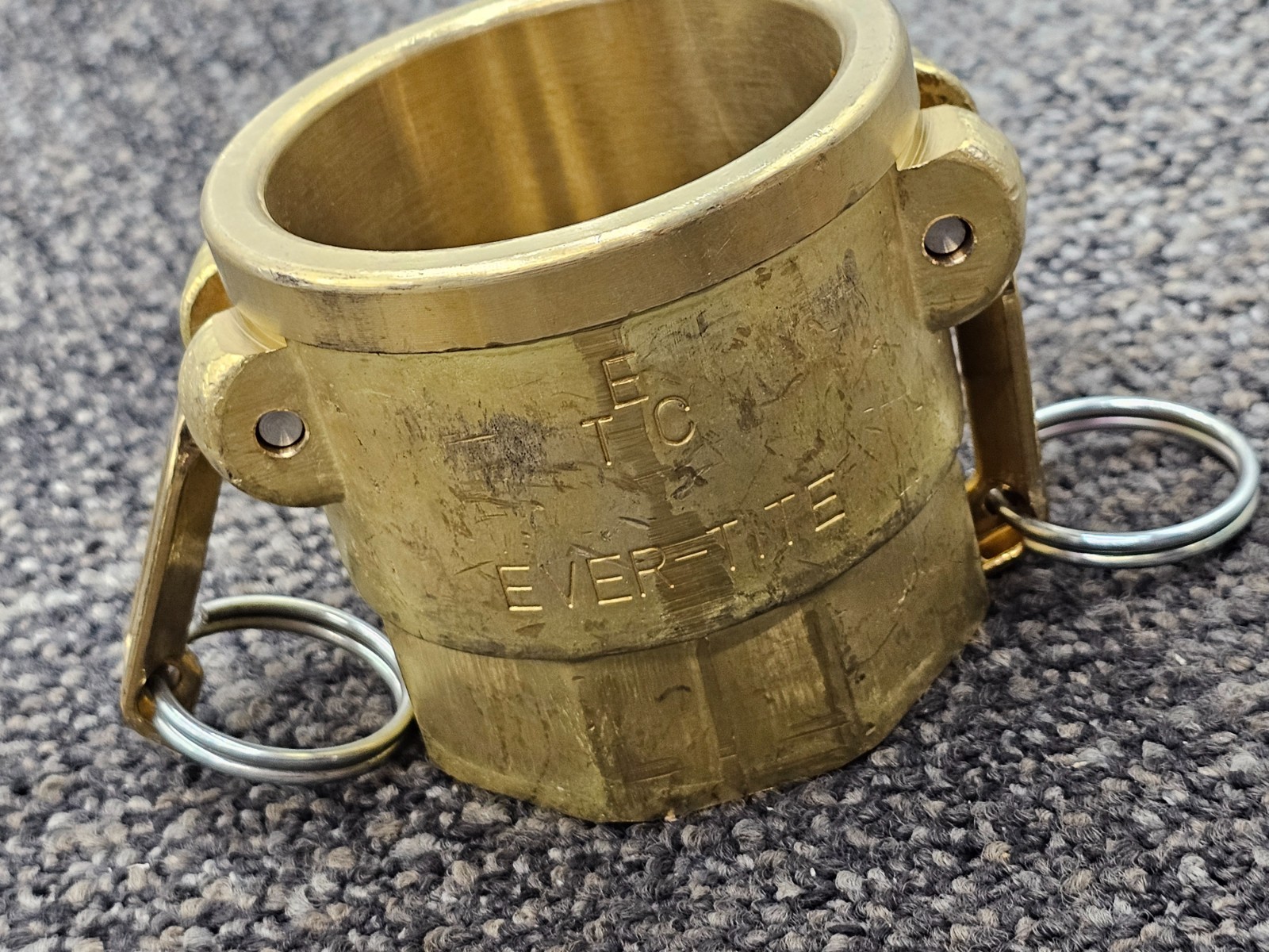Ever-Tite MS27024-14 Brass Cam & Groove Female Coupler 2-1/2 inch Female NPT
