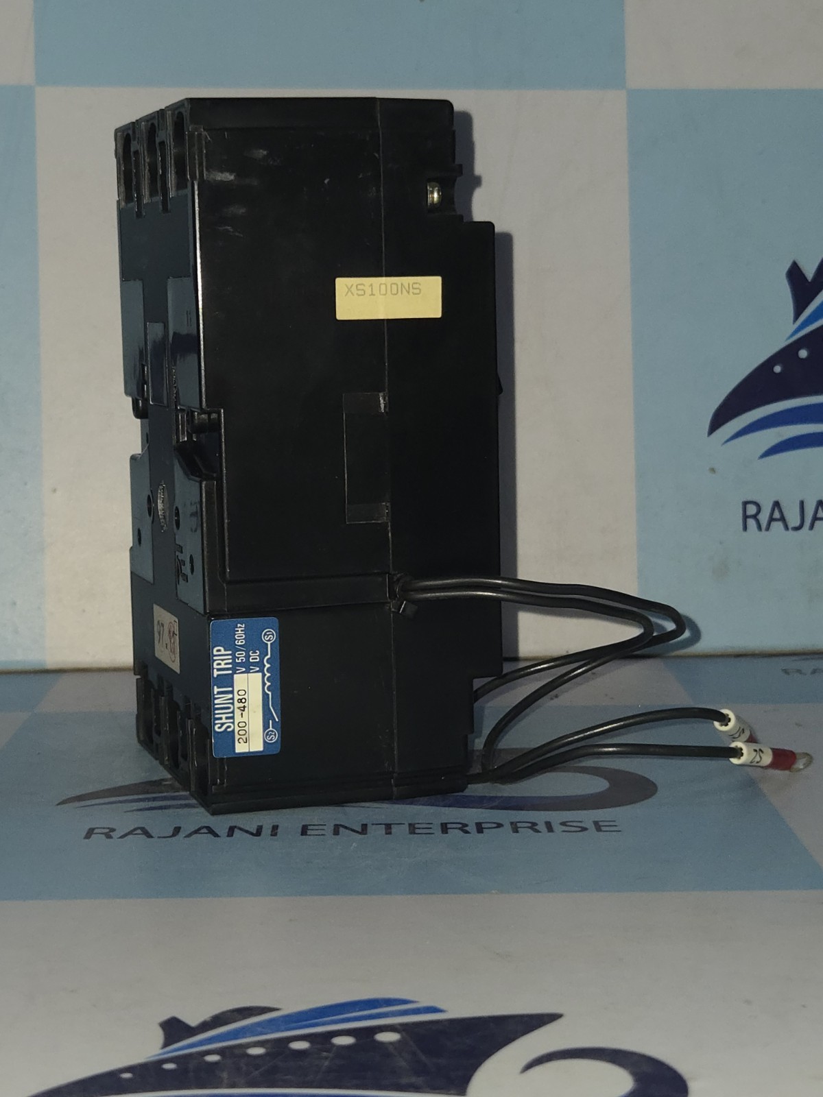 Terasaki Tembreak XS100NS Circuit Breaker 15A 3-Pole with Shunt trip 200-480Vac