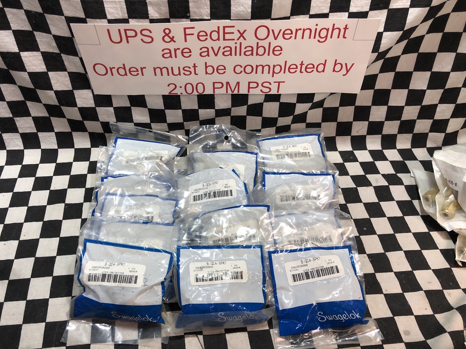 13x Swagelok Quick Connect Protector BLACK KEY, B-QC4-SPK1, SHIPSAMEDAY#1649Q15