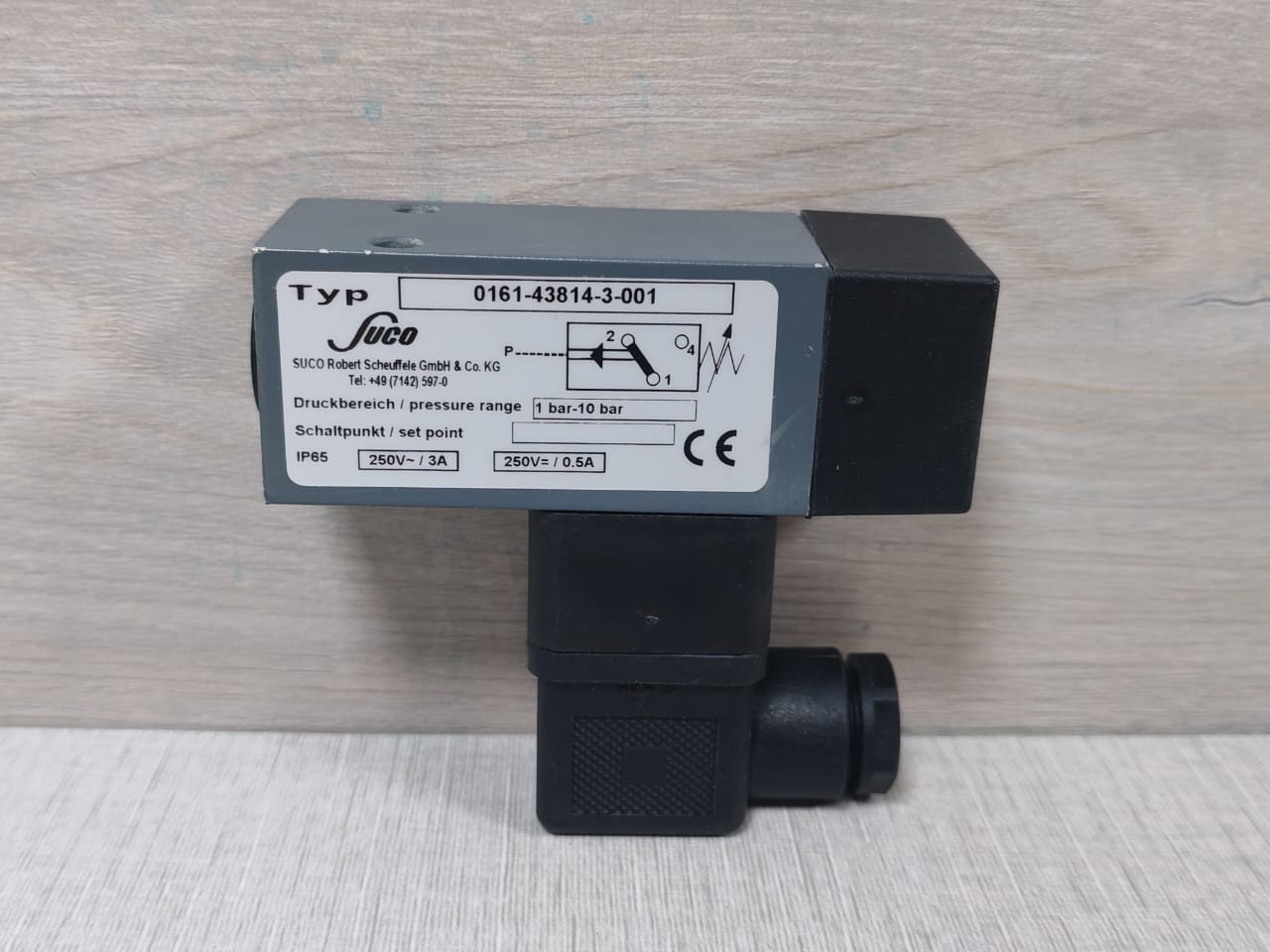 Suco 0161-43814-3-001 Pressure Switch -New Without Box