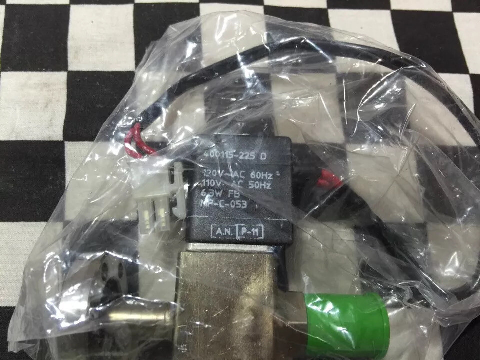 Asco Sub-miniature Solenoid U8225B5V, 1/4″ MVCR x 1-1/3″ CF, 400115-225D #126E