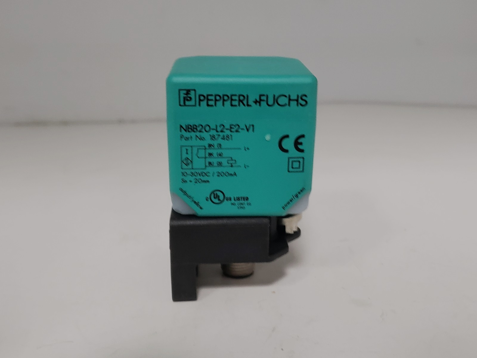 PEPPERL+FUCHS NBB20-L2-E2-V1 PROXIMITY SENSOR 3 WIRE PNP N.O. (187481) NIB
