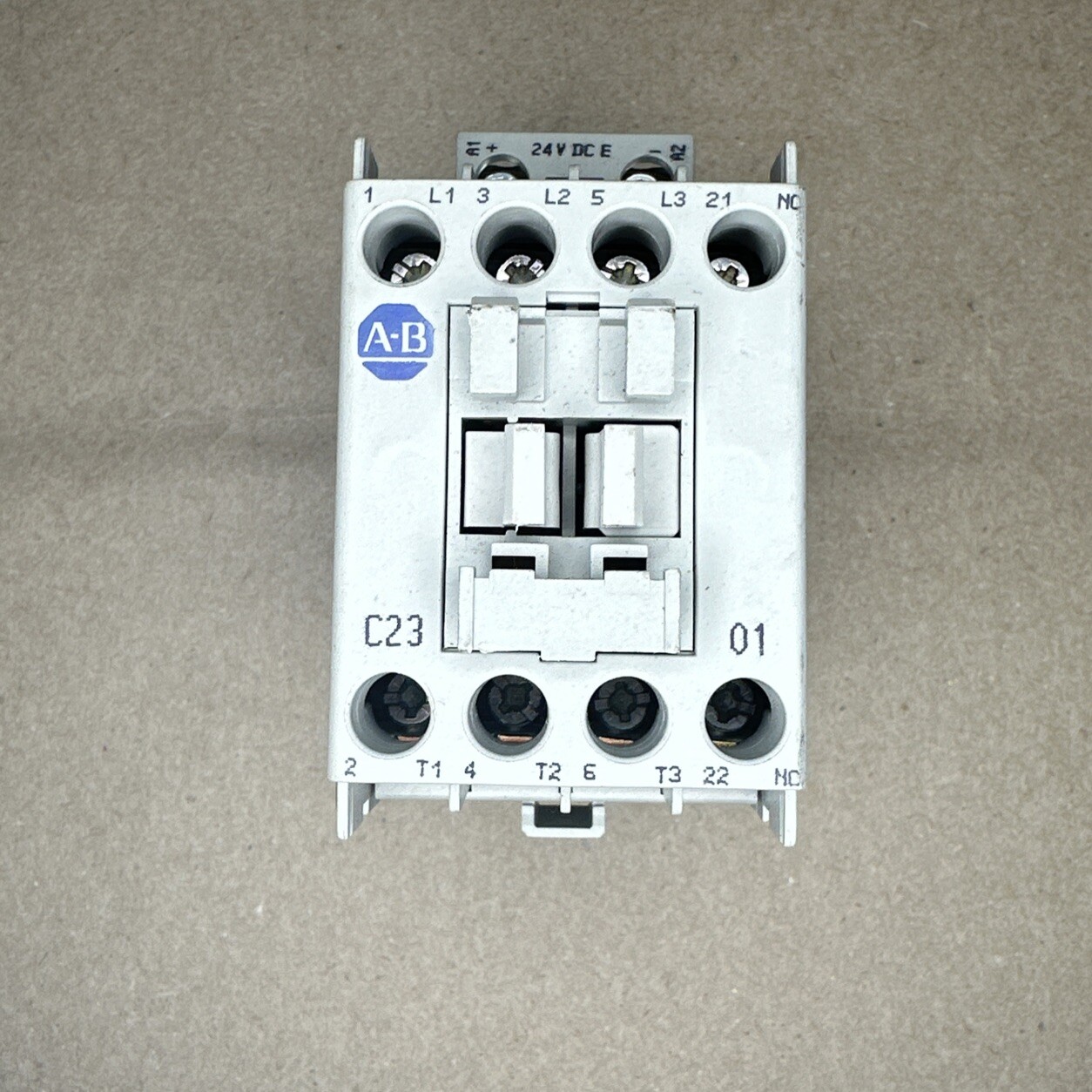 ALLEN BRADLEY 100-C23E*01 Series C , 100-C23E 01 Series C , AB 100C23E01
