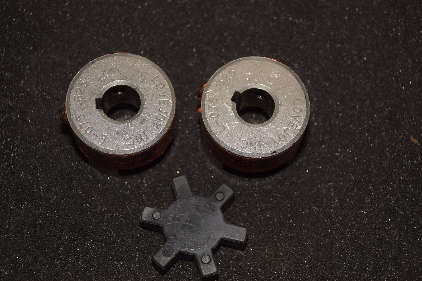 LOVEJOY L-075 .625 L075.625 JAW COUPLING WITH SPIDER INSERT NEW