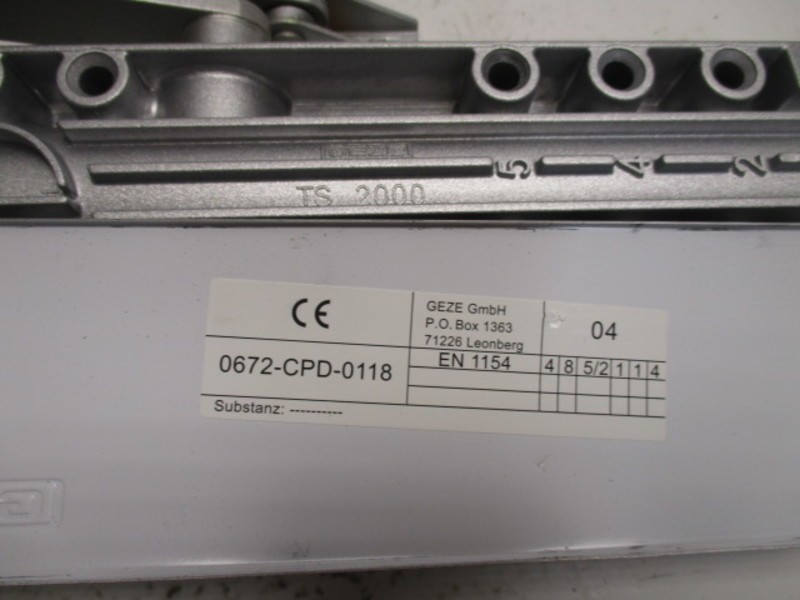 GEZE 0672-CPD-0118 TS200 OVERHEAD DOOR CLOSER UNMP